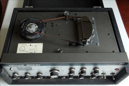 Roland-RE-200 rare Space Echo with Reverb